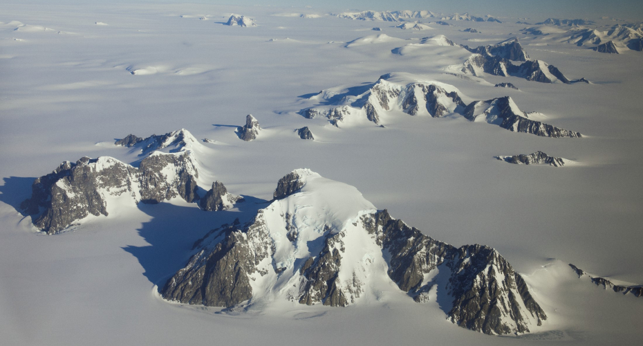 Surveying the geology of Antarctica from the air