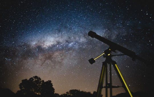 Telescope by Lucas Pezeta (Pexels)