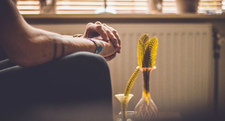 Waiting - Photo by Christopher Lemercier on Unsplash