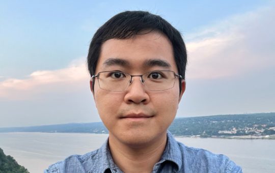 Professor Shiqiang Wang