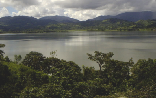 Lake-La-Yeguada-photo-Dunia-Urrego-2009